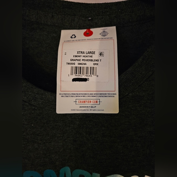 NWT Champion Mens T-shirt size: XL - Picture 2 of 3